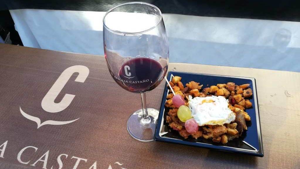 Fotos del Maraton Enoturístico en Bodegas Castaño. 