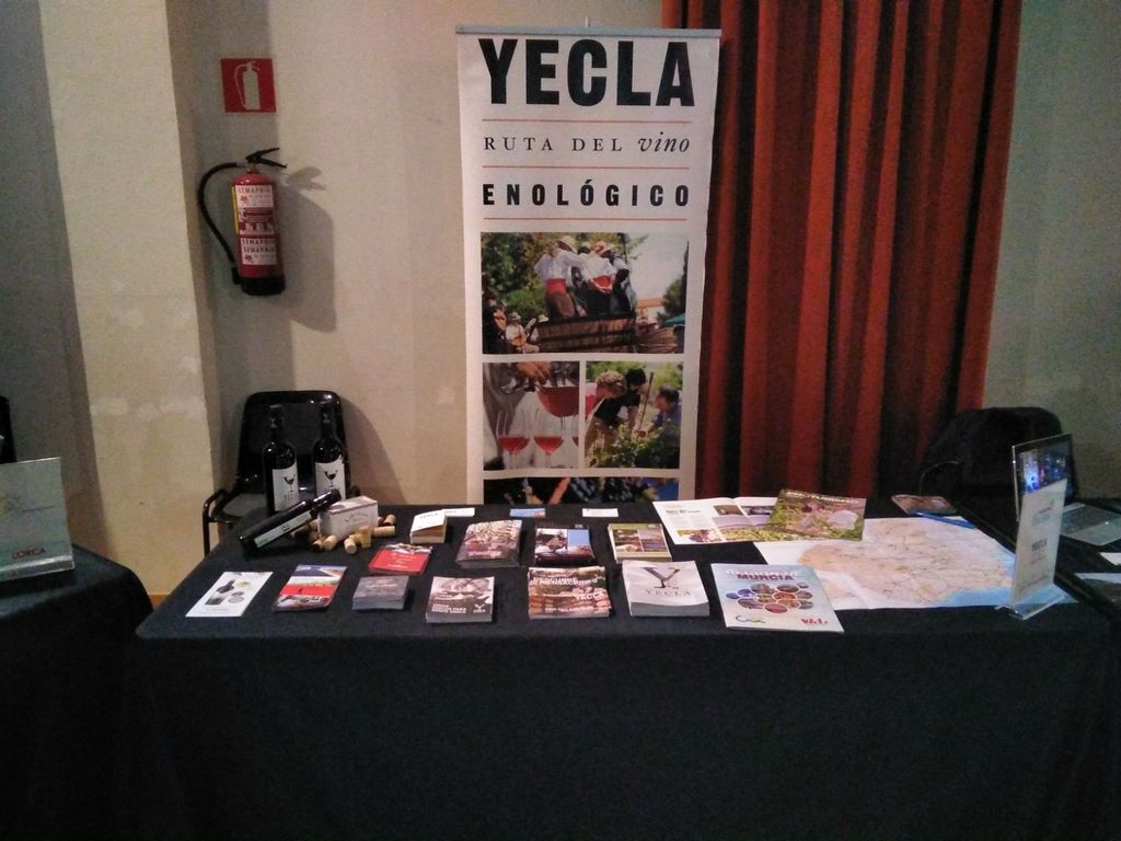 Wala presenta la Ruta del Vino de Yecla a agencias de viajes de Barcelona